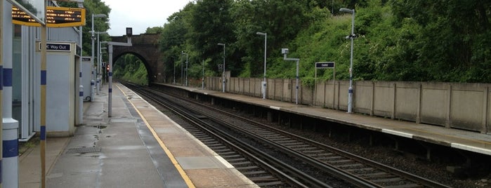 Chelsfield Railway Station (CLD) is one of UK Train Stations.