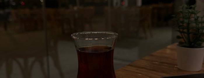 Shubra Tea شاي شبرا is one of Riyadh coffee.