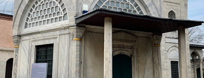 Tomb of Şehzade Mahmud is one of 1-Fatih to Do List | Spirituel Merkezler.