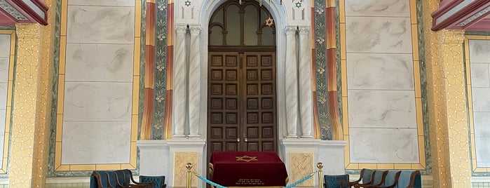 Edirne Büyük Sinagog is one of Lieux qui ont plu à Özden.