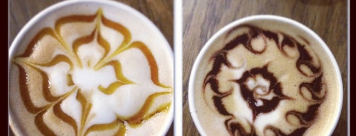 Gloria Jean's Coffees is one of Posti che sono piaciuti a Zafer.