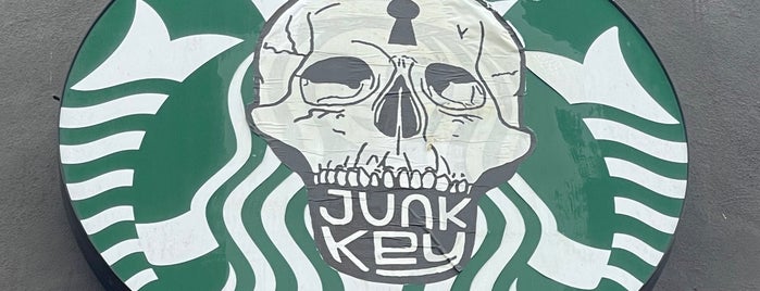 Starbucks is one of SAN FRANCISCO FOOOOOOOOOOOD.