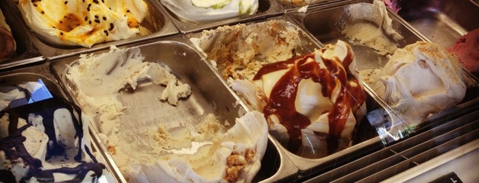 Cow & The Moon Artisan Gelato is one of Dila's Saved Places.