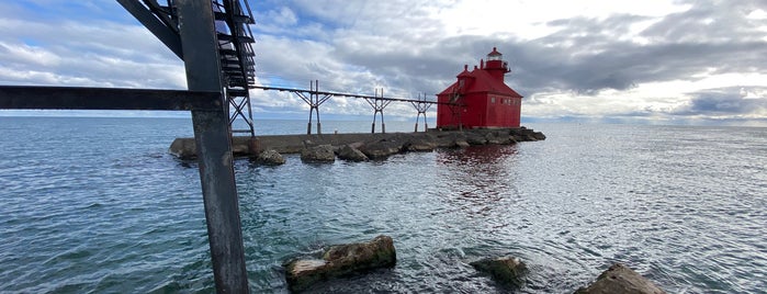 Sturgeon Bay Canal North Pierhead Light is one of Lighthouses - USA.