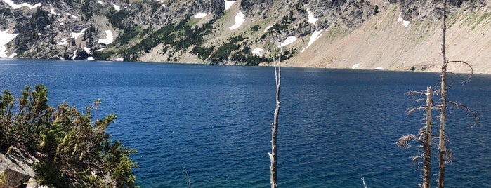 Sawtooth Lake is one of Stacyさんのお気に入りスポット.