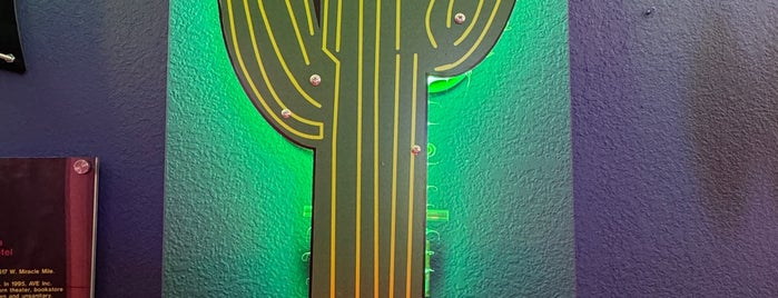 Ignite Sign Art Museum is one of Tuscon.