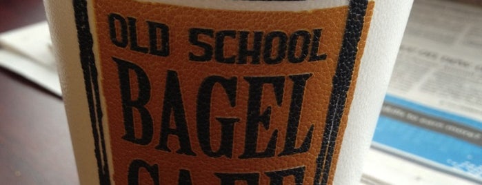 Old School Bagel Cafe is one of Lieux qui ont plu à Jay.