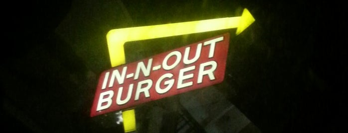 In-N-Out Burger is one of Orte, die Moe gefallen.