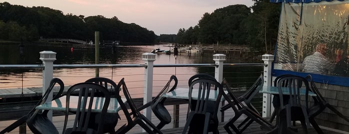 BG's Boathouse Restaurant is one of Places I've been to.