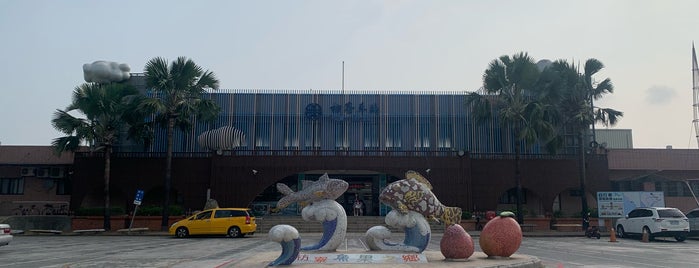 TRA Fangliao Station is one of Taiwan Train Station.