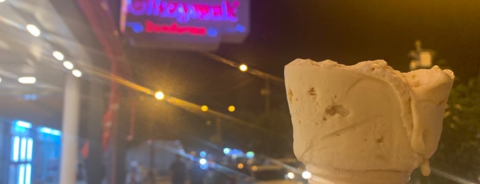 Balkaymak Dondurma is one of Adana Delights: #gourmet #nightlife.