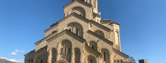 Holy Trinity Cathedral Sameba | სამების საკათედრო ტაძარი is one of Katerina 님이 저장한 장소.
