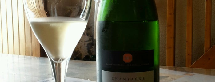 Champagne M. Hostomme is one of Champagne streek toppers.