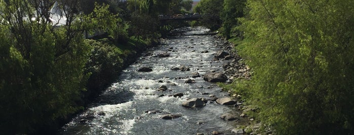 Río Tomebamba is one of Cuenca.