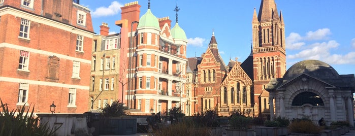 Brown Hart Gardens is one of Lovin' London.