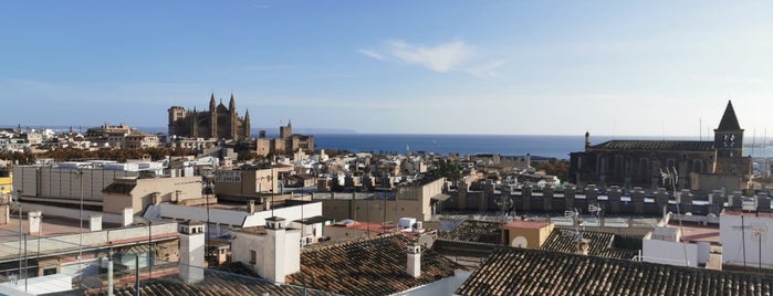 Rooftop Nakar Hotel is one of Palma.