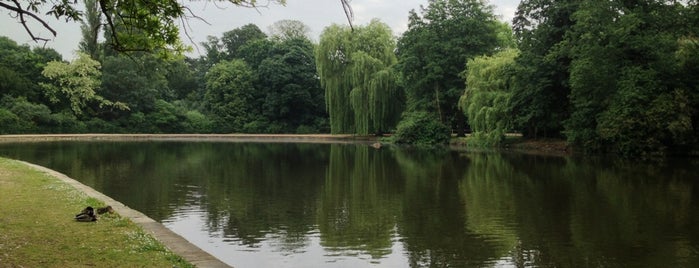 Osterley Park is one of Tempat yang Disukai Carl.
