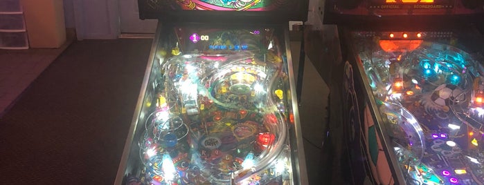 The Pinball Lounge is one of Josephさんのお気に入りスポット.