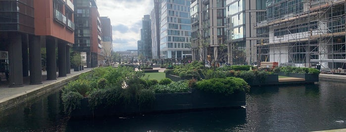 Paddington Basin is one of 1000 Things To Do In London (pt 3).