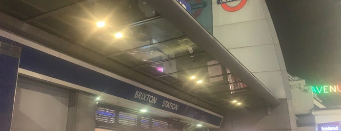 Brixton London Underground Station is one of Para partir e chegar.