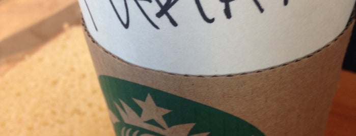 Starbucks is one of Tempat yang Disukai Paola.
