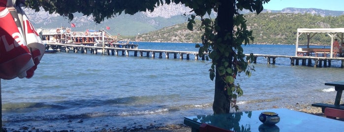 Çamlık İskelesi is one of Posti che sono piaciuti a Burcu.