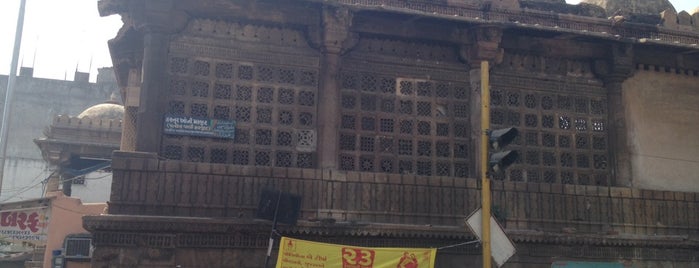 Pattharwali masjid is one of Ahmedabad Tourist Circuit.