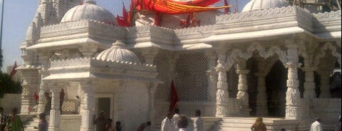 Bahucharaji/Becharaji Temple is one of Kutch Tourist Circuit.