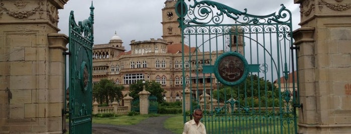 Wankaner Palace is one of Gujarat Tourist Circuit.