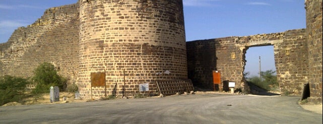 Lakhpat Fort is one of Kutch Tourist Circuit.