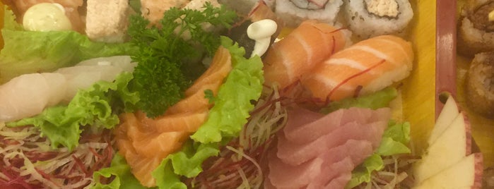 Nakajyma Sushi is one of Japonês.