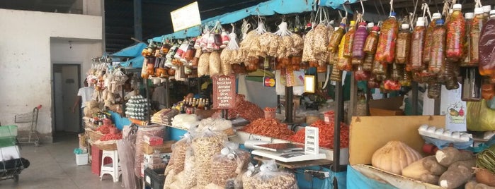 Feira de Itapuã is one of Orte, die Sabrine gefallen.