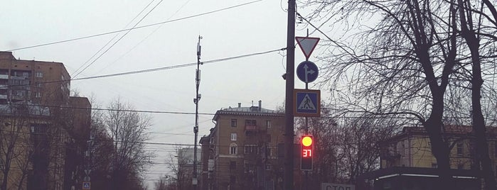 Остановка «5-я улица Соколиной Горы» is one of По Москве.