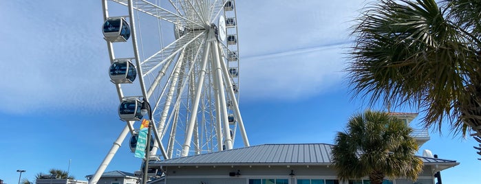 Justin W. Plyler Boardwalk Park is one of Lugares favoritos de Katie.