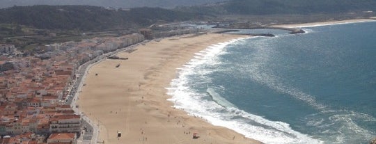 Miradouro da Nazaré is one of locais.