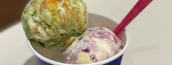 Baskin-Robbins is one of デザート2.