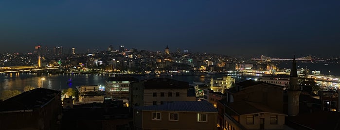 Arya Lounge is one of İstanbul.