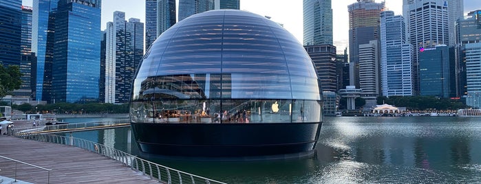 Apple Marina Bay Sands is one of More Venues I’ve Created.