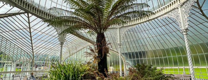 Glasgow Botanic Gardens is one of Serres et verrières🌿.
