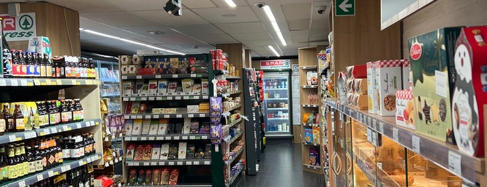 SPAR express is one of Maksimさんのお気に入りスポット.