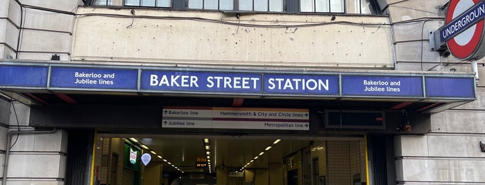 Baker Street London Underground Station is one of Chaimさんのお気に入りスポット.