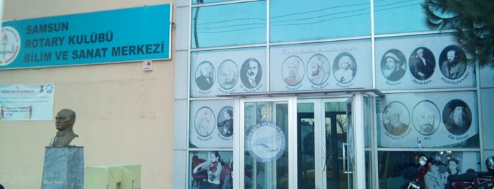 Samsun Rotary Bilim ve Sanat Merkezi is one of Mehmet'in Kaydettiği Mekanlar.