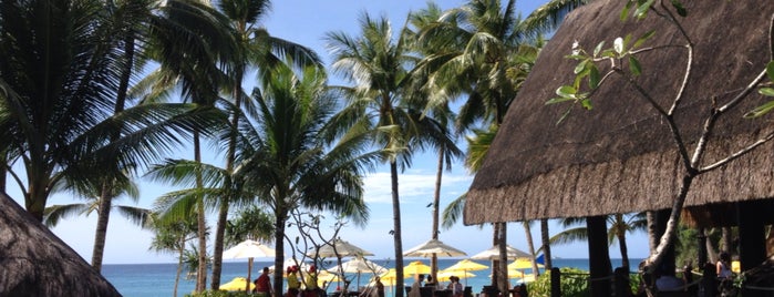 Shangri-La Boracay Resort and Spa is one of Edzelさんのお気に入りスポット.