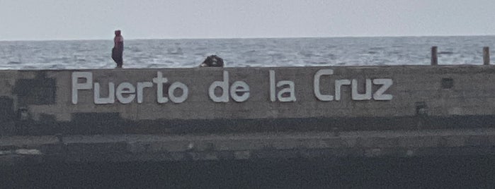 Puerto de la Cruz is one of Lugares favoritos.