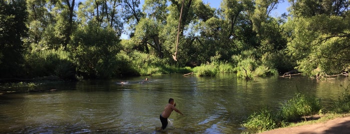 Река Северка is one of สถานที่ที่ Elena ถูกใจ.