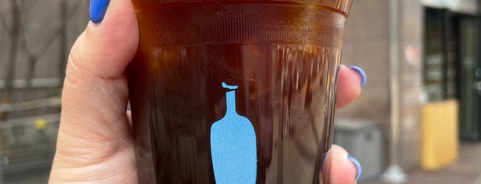 Blue Bottle Coffee is one of Kyo'nun Beğendiği Mekanlar.