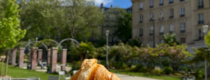 Carton is one of Paris Right Bank.