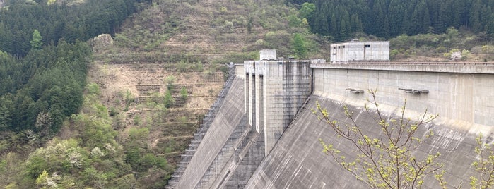 滝沢ダム is one of 日本のダム.