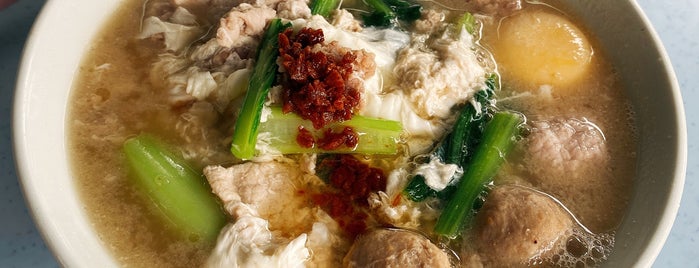 秋记猪肉粉 is one of KL/Cheras/Kepong/Ampang/DesaPark Foodie ñ Cafe.