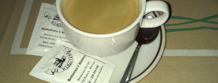U Kláštera is one of Hot Coffee koštuje kávu.